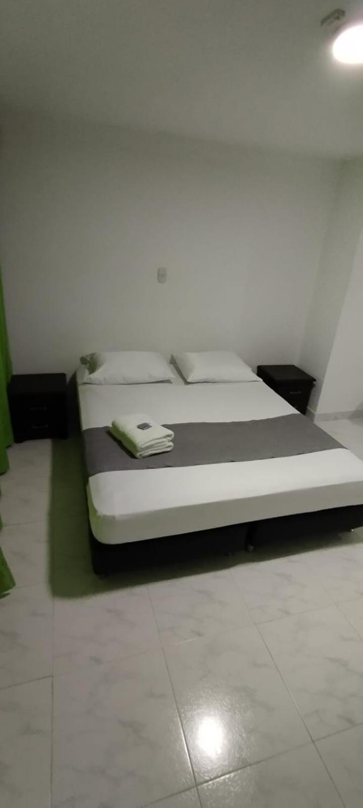Hotel Paradise Lleras Медельїн Екстер'єр фото