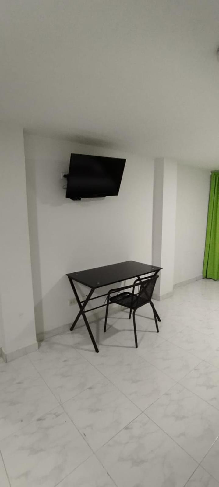 Hotel Paradise Lleras Медельїн Екстер'єр фото