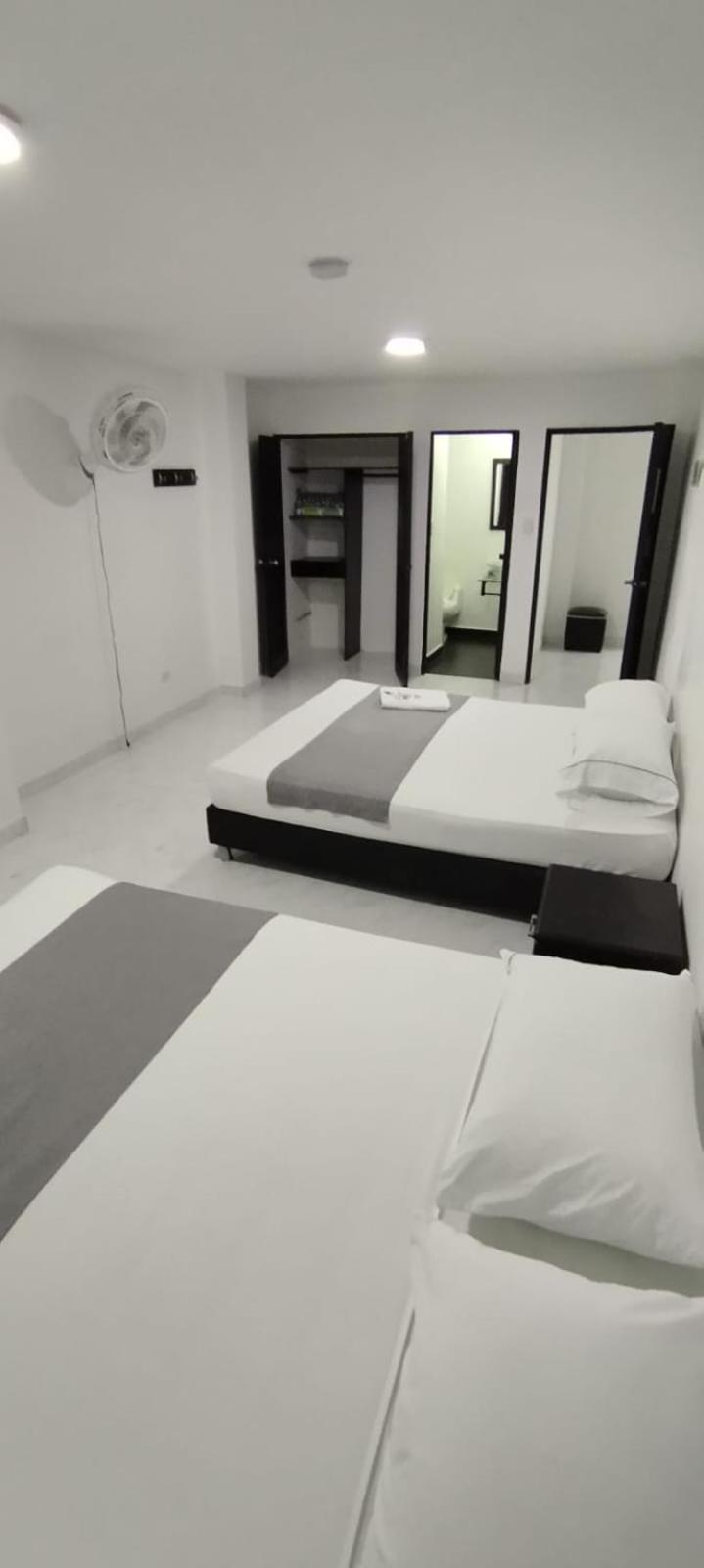 Hotel Paradise Lleras Медельїн Екстер'єр фото