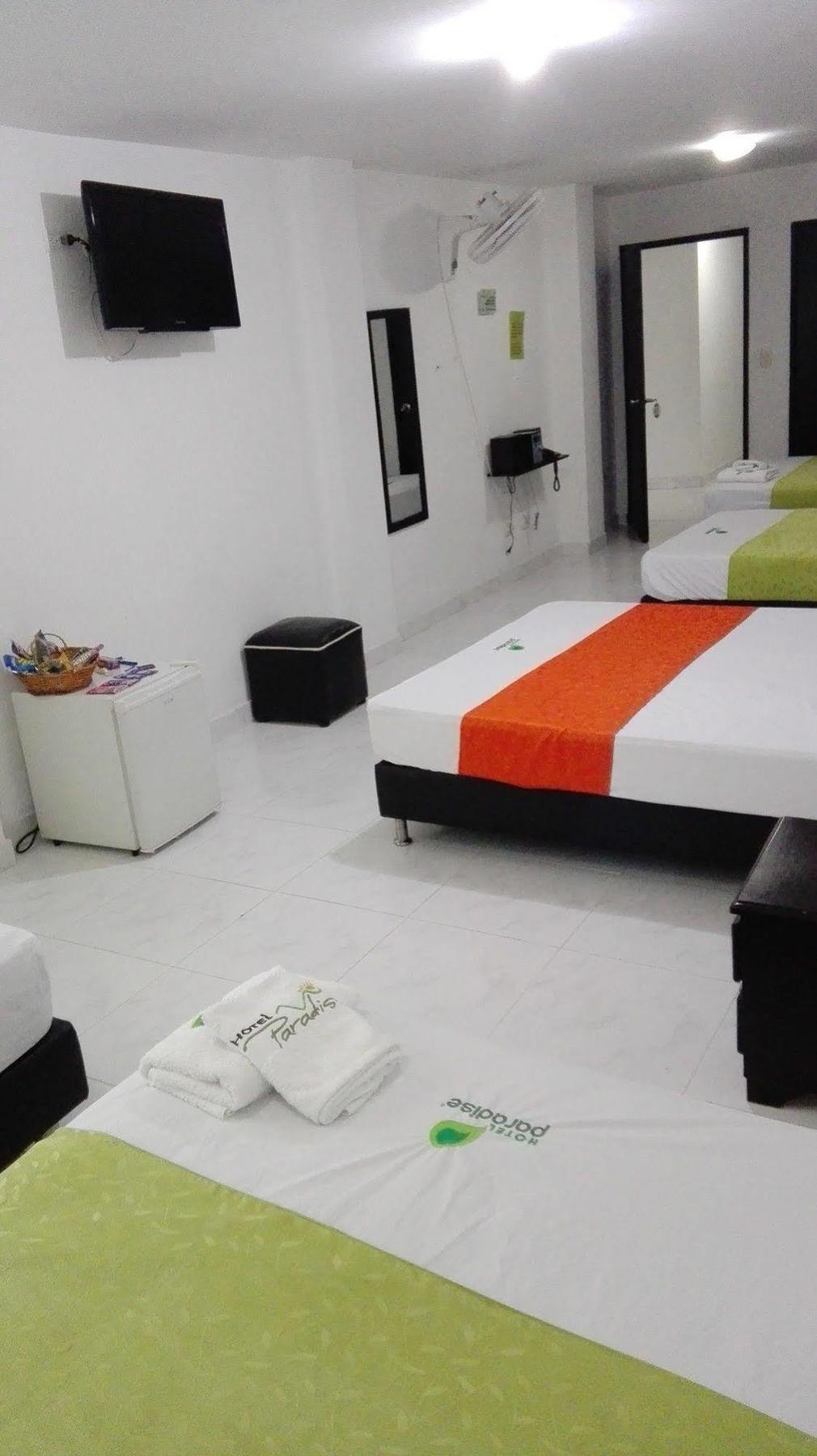 Hotel Paradise Lleras Медельїн Екстер'єр фото