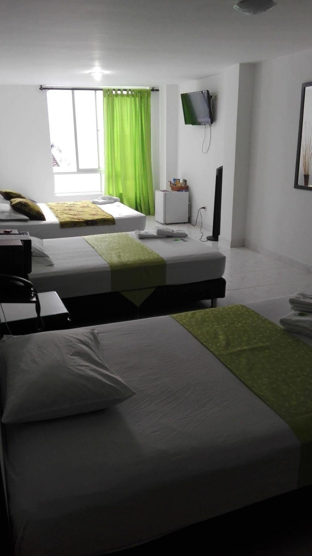 Hotel Paradise Lleras Медельїн Екстер'єр фото